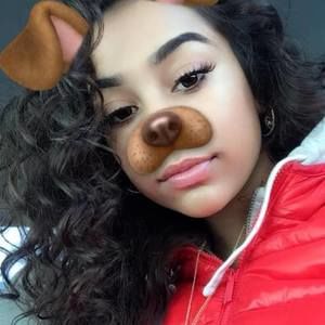 Meet your Posher, Maya